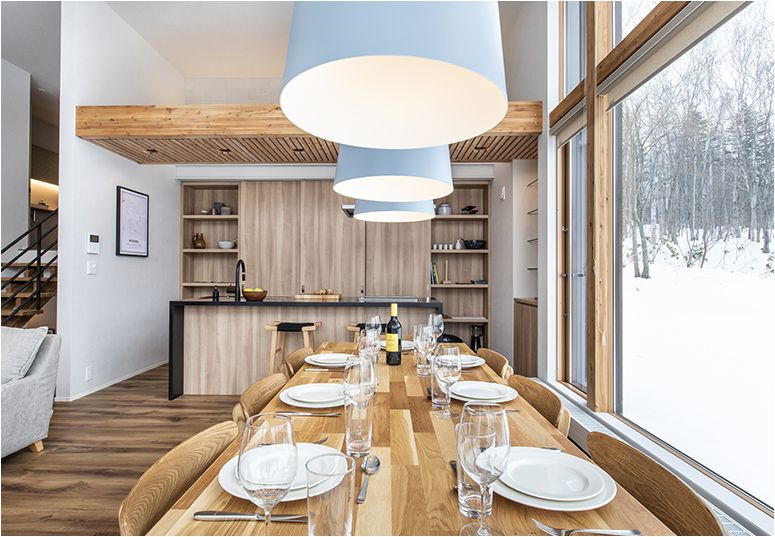 Ukiyo - Dining area setting